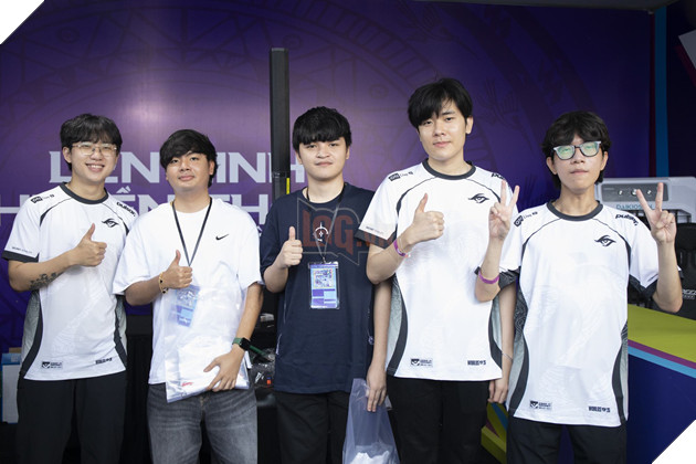 Dong Dao Nguoi Ham Mo LMHT: Toc Chien Gop Mat Tai Wild Rounds SMASH 2025 12 Đông Đảo Người Hâm Mộ LMHT: Tốc Chiến Góp Mặt Tại Wild Rounds SMASH 2025 12