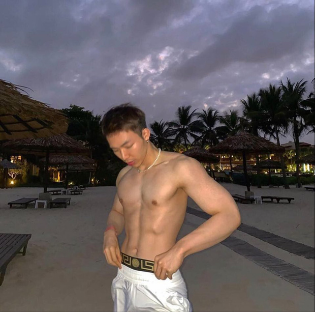 Bóc body thật gây sốc của 1 sao nam Vbiz nổi tiếng tập gym, khoe 6 múi- Ảnh 6.