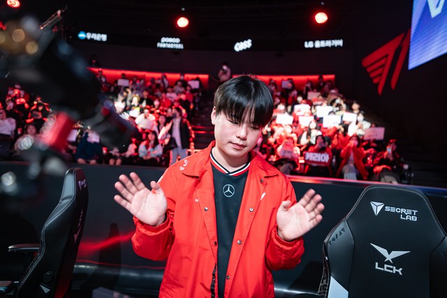 Một đội tuyển mà các tuyển thủ không phối hợp được tức là một đội tuyển thất bại Một đội tuyển mà các tuyển thủ không phối hợp được tức là một đội tuyển thất bại