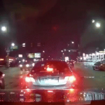 Thảm kịch rơi máy bay tại Mỹ: Camera bắt trọn khoảnh khắc máy bay phát nổ, tiết lộ khung cảnh hiện trường kinh hoàng ettoday ettoday1 ezgifcom video to gif converter 1738468238270481477479 0 0 438 701 crop 17384682442541219864126gifpng