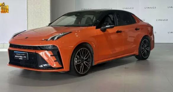 Khách chi 14,6 triệu đồng mua bảo hiểm ô tô, 10 phút sau xe gặp tai nạn lại không được bồi thường, công ty bảo hiểm giải thích: