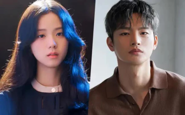 Jisoo (BLACKPINK) lộ clip tắm biển với tài tử đình đám, 1 sao nữ hạng A liền tung ảnh “dằn mặt”?- Ảnh 3. Jisoo (BLACKPINK) lộ clip tắm biển với tài tử đình đám, 1 sao nữ hạng A liền tung ảnh “dằn mặt”?- Ảnh 3.