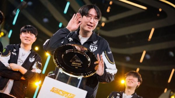 Dù T1 không đi đến Chung Kết, nhưng lượng view của EWC 2025 vẫn tăng trưởng ổn định 28 Dù T1 không đi đến Chung Kết, nhưng lượng view của EWC 2025 vẫn tăng trưởng ổn định ewc tang truong view khong can t1 1jpg 1