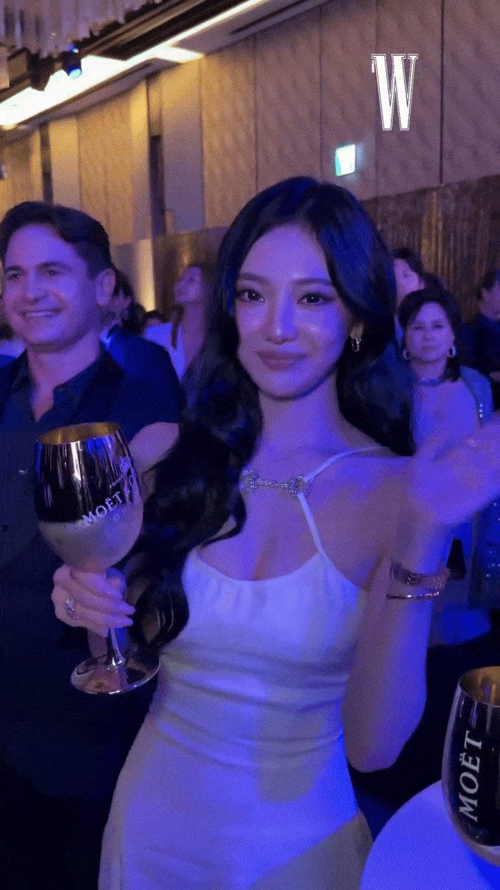 Nhóm Tứ đại mỹ nhân say xỉn, khoe vòng 1 tại tiệc từ thiện trá hình- Ảnh 8.