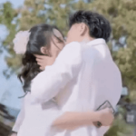 Đám cưới của "anh sếp showbiz" và nàng thơ gen Z: Con đầu lòng liệu có lộ diện, khách mời toàn sao hạng A? ezgif 1b484ac23602a2 1 1757058579274556899265 83 0 418 640 crop 17570585984031096117019gifpng