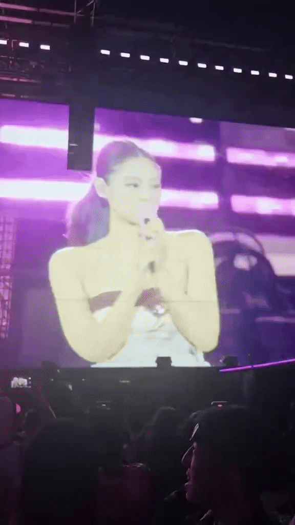 Căng như đây đàn: Jennie (BLACKPINK) ra