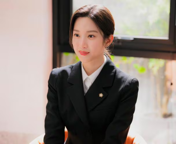 Nữ luật sư hoàn mỹ từ gương mặt tới vóc dáng, không cần lồng lộn vẫn chiếm spotlight mọi khung hình- Ảnh 7.