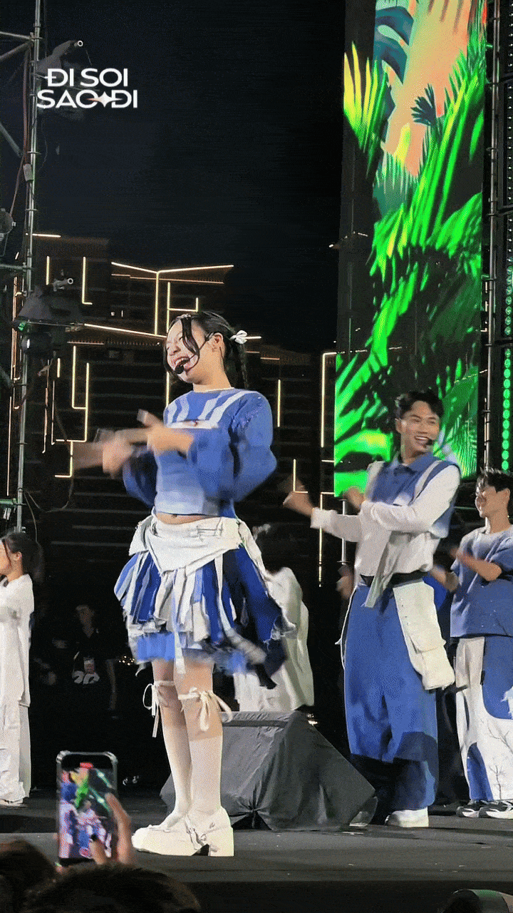 Ái nữ sao Việt gây sốt MXH vì nhan sắc cuốn hơn chữ cuốn, mới 12 tuổi đã đẹp hết phần ba mẹ- Ảnh 3.