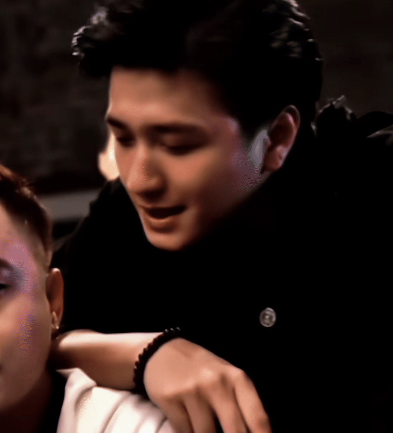 17s đắt giá khiến 1 mỹ nam được khen đẹp trai nhất Việt Nam, thần thái bad boy khó ai từ chối nổi- Ảnh 5. 17s đắt giá khiến 1 mỹ nam được khen đẹp trai nhất Việt Nam, thần thái bad boy khó ai từ chối nổi- Ảnh 5.