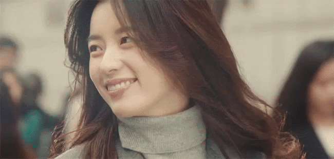 ezgif-2c1c7712956940-175308830291914858598-1753282533977-1753282534166219371936 "Mỹ nhân cười đẹp nhất Hàn Quốc" có nhan sắc đỉnh thế nào mà tới giờ chưa ai soán ngôi được? ezgif 2c1c7712956940 175308830291914858598 1753282533977 1753282534166219371936