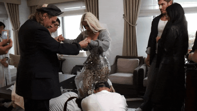 Mặt trái của sự kiện tôn vinh cái đẹp Met Gala: Khi thời trang thăng hoa còn thân thể Mặt trái của sự kiện tôn vinh cái đẹp Met Gala: Khi thời trang thăng hoa còn thân thể