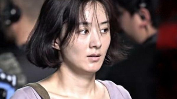 Nhan sắc của Triệu Lệ Dĩnh khiến hàng triệu người hốt hoảng ezgif 32f14c2e32729a 1741847274 441 width740height495 auto cropjpg