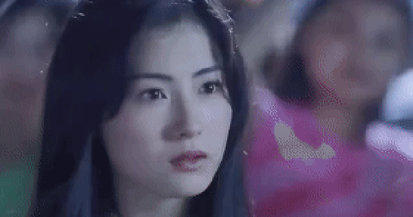 Trương Bá Chi thừa nhận mắc bệnh lạ, sống phụ thuộc vào người quản lý ezgif 35a5365790b91dd8 1 17651610523221528996400 16 0 184 320 crop 17651610644042119730950gifpng