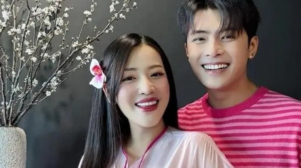 Puka bị đồn đã sinh con đầu lòng, thực hư ra sao? ezgif 36ceec924a11b2 1742717685 374 width740height495 auto cropjpg