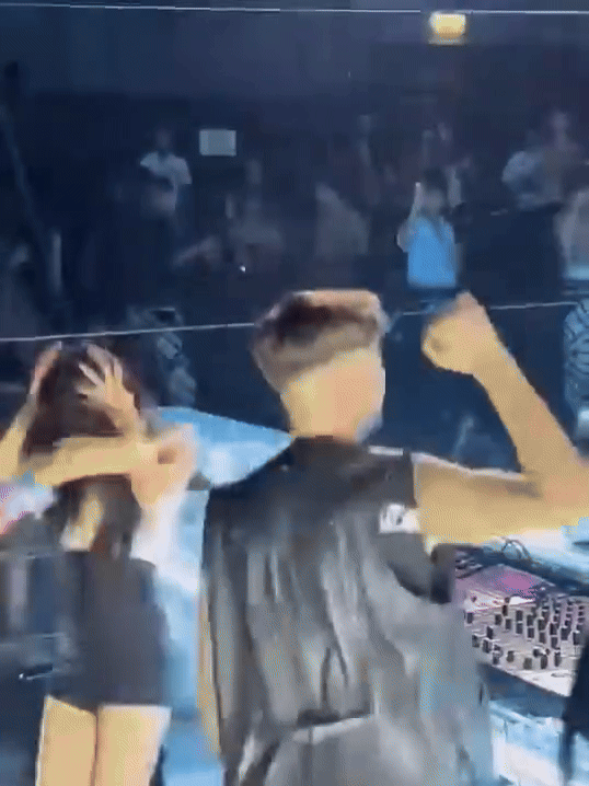 Có ai cuốn hơn Jennie (BLACKPINK): Đi quẩy mà vẫn