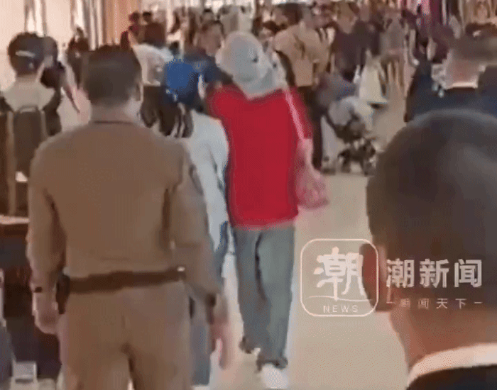 Nam diễn viên bị lừa bán sang biên giới Thái Lan chính thức về nước, biểu hiện sợ sệt ở sân bay gây xôn xao dư luận- Ảnh 2. Nam diễn viên bị lừa bán sang biên giới Thái Lan chính thức về nước, biểu hiện sợ sệt ở sân bay gây xôn xao dư luận- Ảnh 2.