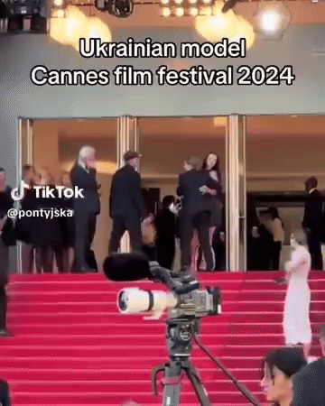 Nhìn lại loạt khoảnh khắc thảm đỏ “viral” nhất showbiz toàn cầu 2024: Cannes gặp bão Nhìn lại loạt khoảnh khắc thảm đỏ “viral” nhất showbiz toàn cầu 2024: Cannes gặp bão