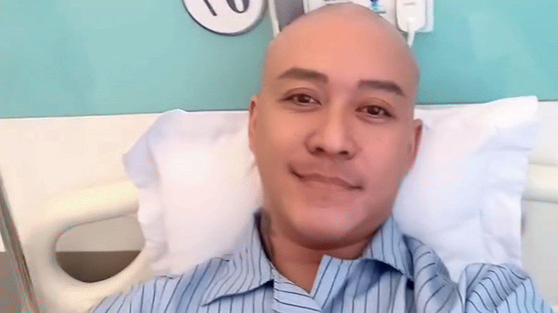 Tình trạng của Tuấn Hưng sau khi nhập viện phẫu thuật- Ảnh 1.