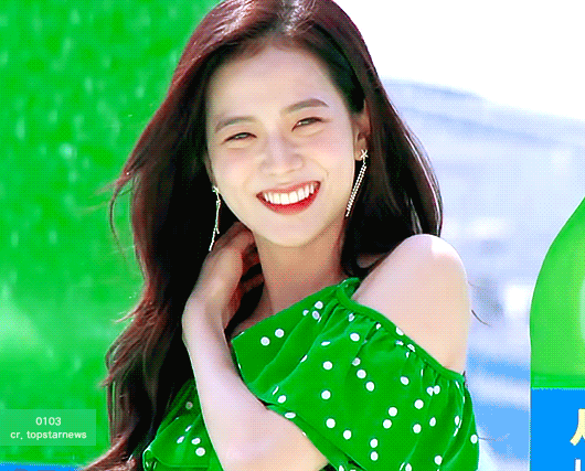 Jisoo lộ mặt nhăn nheo lão hóa, mỹ nhân đẹp nhất BLACKPINK làm sao thế này?- Ảnh 5. Jisoo lộ mặt nhăn nheo lão hóa, mỹ nhân đẹp nhất BLACKPINK làm sao thế này?- Ảnh 5.