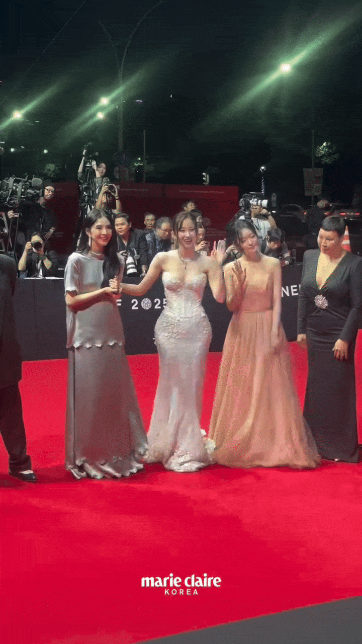 2 mỹ nhân tình tứ như 2 mỹ nhân tình tứ như