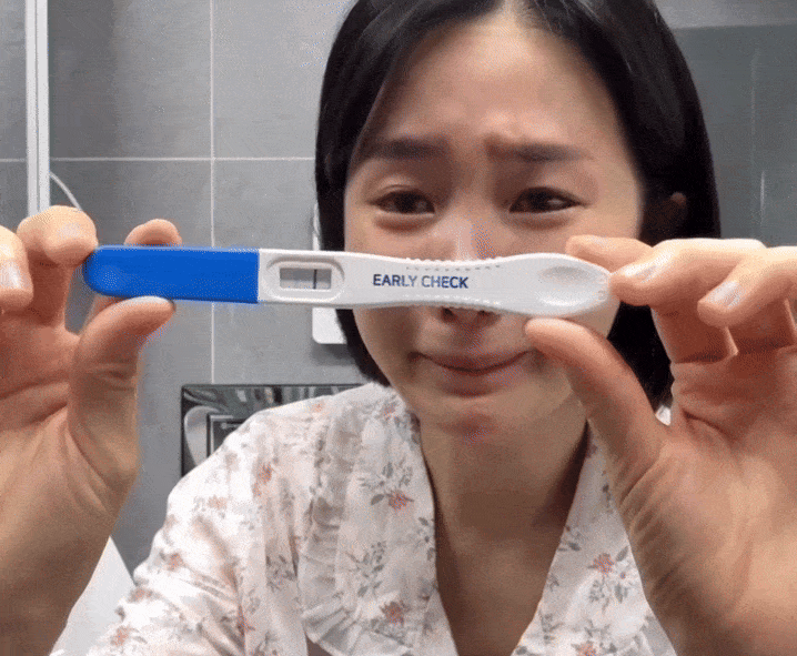 1 mỹ nhân phát hiện mang song thai sau khi cắt bỏ cổ tử cung vì mắc ung thư- Ảnh 3. 1 mỹ nhân phát hiện mang song thai sau khi cắt bỏ cổ tử cung vì mắc ung thư- Ảnh 3.