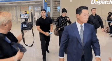 Đến lượt Jisoo (BLACKPINK) bị ghẻ lạnh ngay tại Hàn Quốc- Ảnh 2. Đến lượt Jisoo (BLACKPINK) bị ghẻ lạnh ngay tại Hàn Quốc- Ảnh 2.