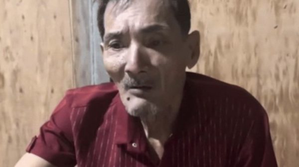 Sức khỏe Thương Tín hiện ra sao sau thời gian ngồi xe lăn? 26 Sức khỏe Thương Tín hiện ra sao sau thời gian ngồi xe lăn? ezgif 6 d1ee95c37c 1736850695 396 width740height495 auto cropjpg