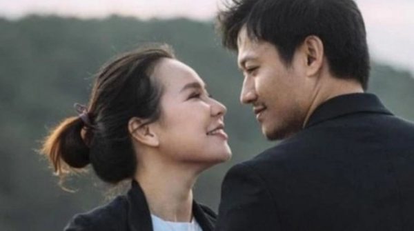 Vợ đại gia của diễn viên Quý Bình thừa nhận gặp nhiều biến cố 27 Vợ đại gia của diễn viên Quý Bình thừa nhận gặp nhiều biến cố ezgif 6 f6fb586730 1735980361 264 width740height495 auto cropjpg