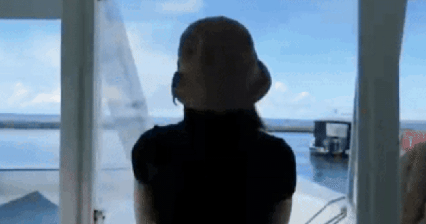 Lý do khiến nữ diễn viên H.T bị cấm sóng vĩnh viễn 30 Lý do khiến nữ diễn viên H.T bị cấm sóng vĩnh viễn ezgif 6147c45f78c82d52 1763871013256131087309 19 0 438 800 crop 17638710864395867749gifpng