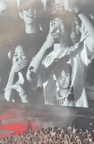 "Ngô Diệc Phàm ra tù rồi à?" ezgif 6195872bb061c6 1762423882835 17624238830532076367951