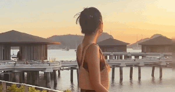 Á hậu lận đận tình duyên nhất showbiz lại bị chồng thứ 2 đệ đơn ly hôn, đau khổ đến suy sụp ezgif 6bd04b0d27a80a43 1763965702102580194232 5 0 176 326 crop 17639657104341927080462gifpng