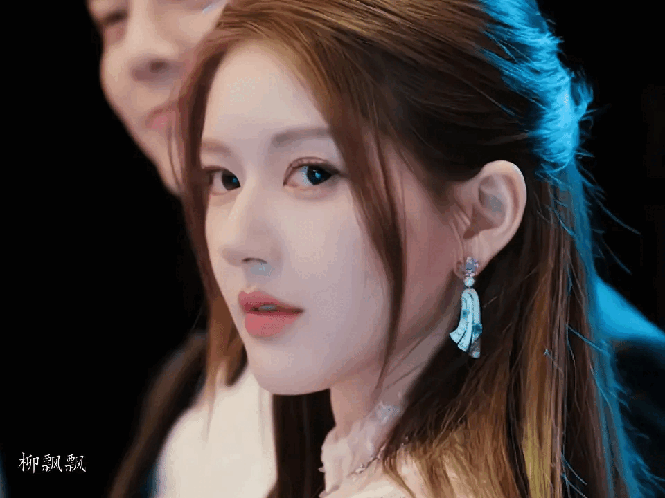 Triệu Lộ Tư đẹp phát sốc trong phim mới, bảo sao được tổng tài Trần Vỹ Đình dốc hết lòng che chở- Ảnh 14. Triệu Lộ Tư đẹp phát sốc trong phim mới, bảo sao được tổng tài Trần Vỹ Đình dốc hết lòng che chở- Ảnh 14.