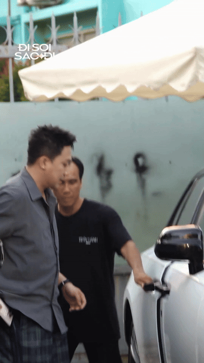 Bắt gặp Trấn Thành xuất hiện mệt mỏi, nhưng tài sản 30 tỷ ở giây thứ 4 mới gây bất ngờ!- Ảnh 2.