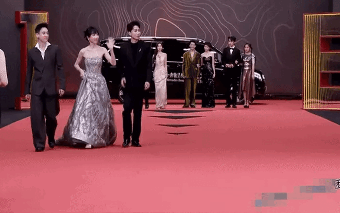 Nữ diễn viên bị 200 đoàn phim từ chối vì