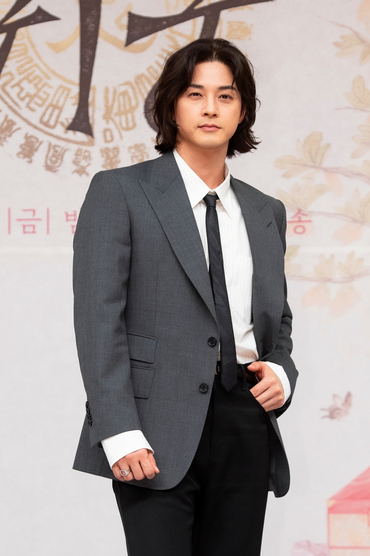 Mỹ nam Hàn càng xấu lại càng nổi, lột xác vừa đẹp vừa sang chẳng ai thèm quan tâm- Ảnh 6.