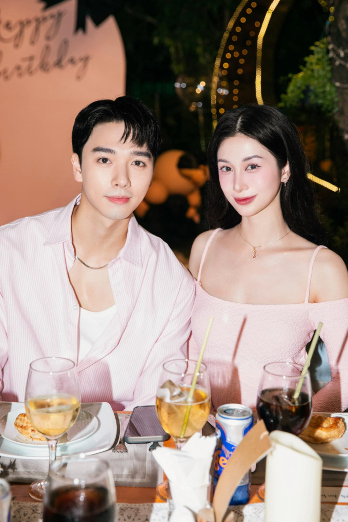 Cặp chị - em Vbiz vừa bị khui hẹn hò, lén lút yêu đương suốt 4 năm nhưng bại lộ theo cách không ngờ- Ảnh 2.