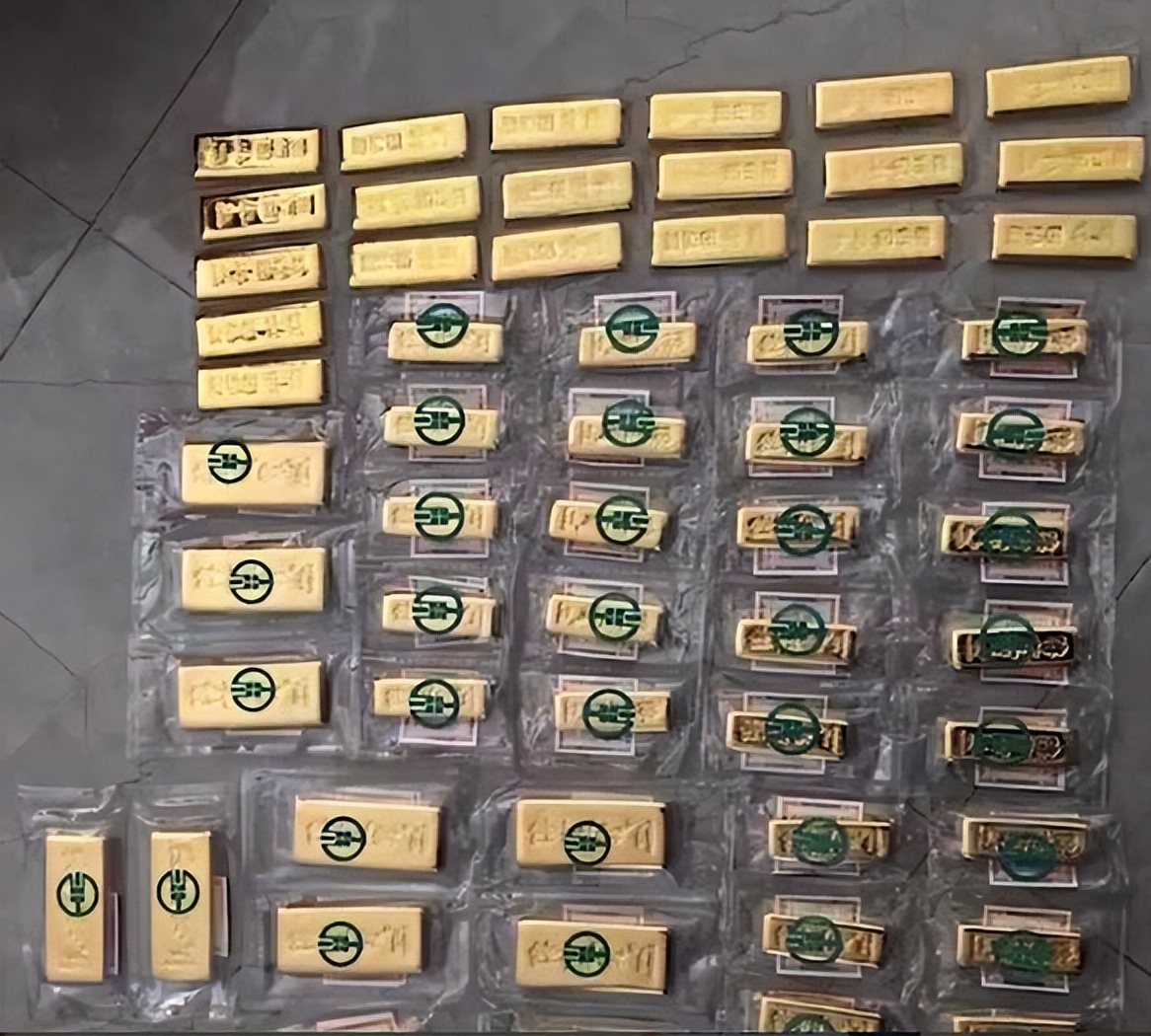Phát hiện 38kg vàng thỏi và 71 tỷ đồng tiền mặt trong căn nhà thuê- Ảnh 3.