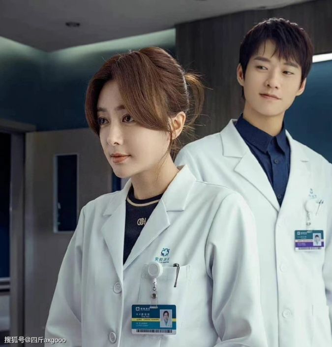 10 nữ bác sĩ đẹp nhất Trung Quốc: Triệu Lệ Dĩnh xếp sau Dương Tử, hạng 1 khen cả đời cũng không đủ- Ảnh 9.