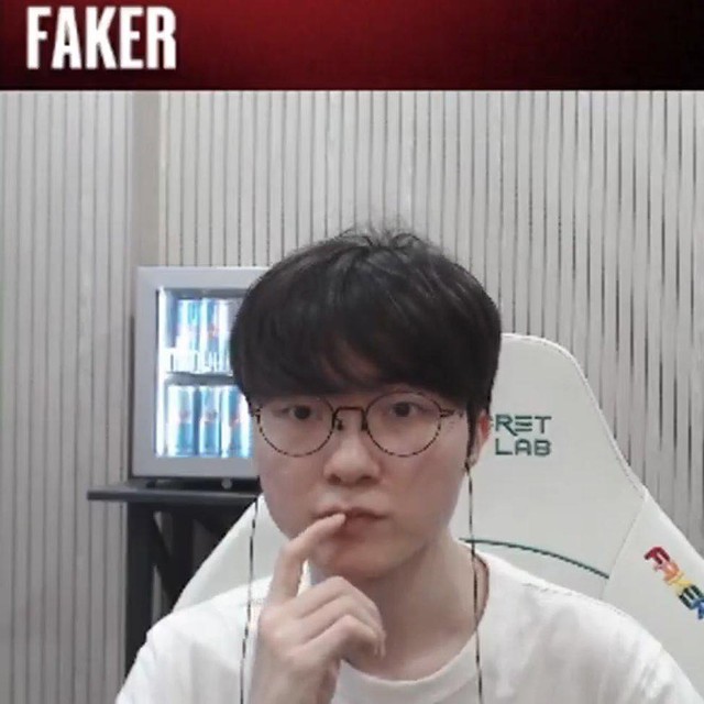 Faker hé lộ