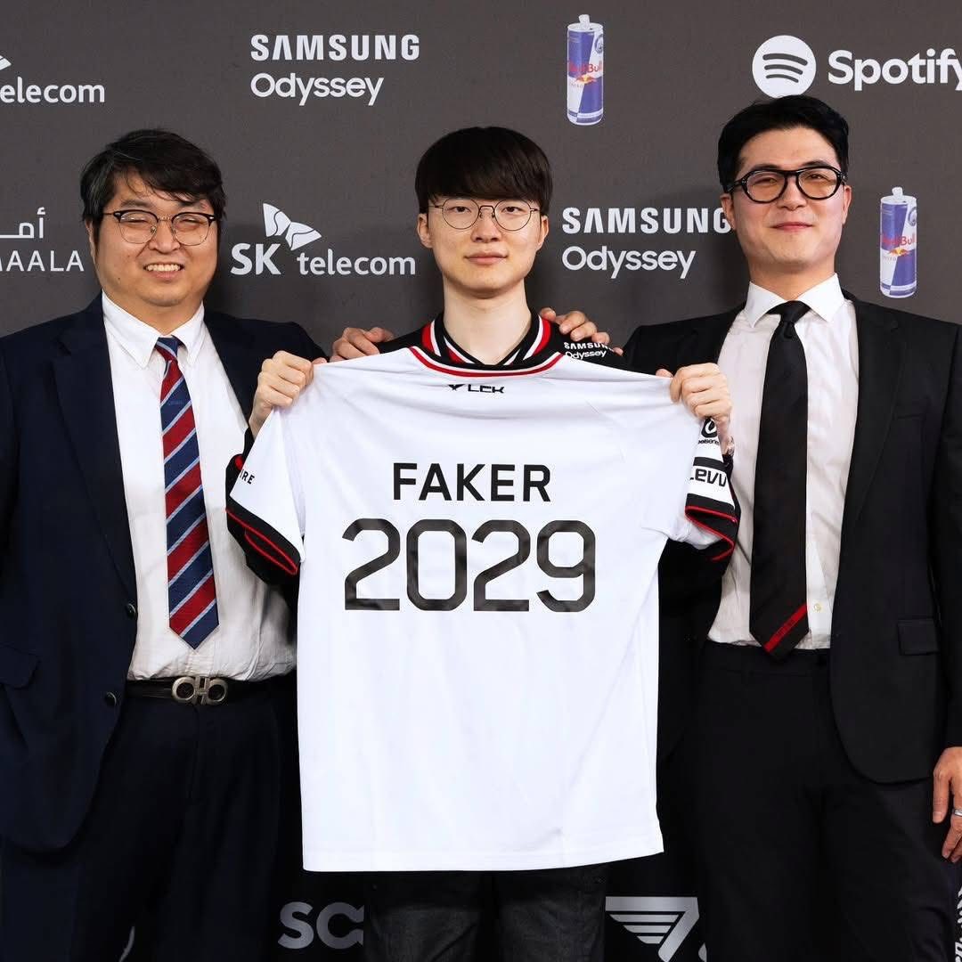 Faker công bố hợp đồng
