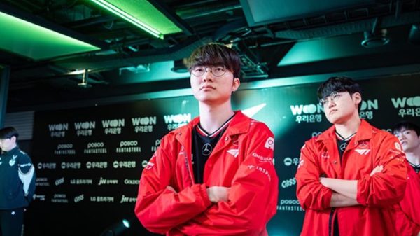 LMHT: Faker bất ngờ có đôi lời cà khịa T1 sau chiến thắng trước FOX 28 LMHT: Faker bất ngờ có đôi lời cà khịa T1 sau chiến thắng trước FOX faker ca khia t1 2 fxzyjpg