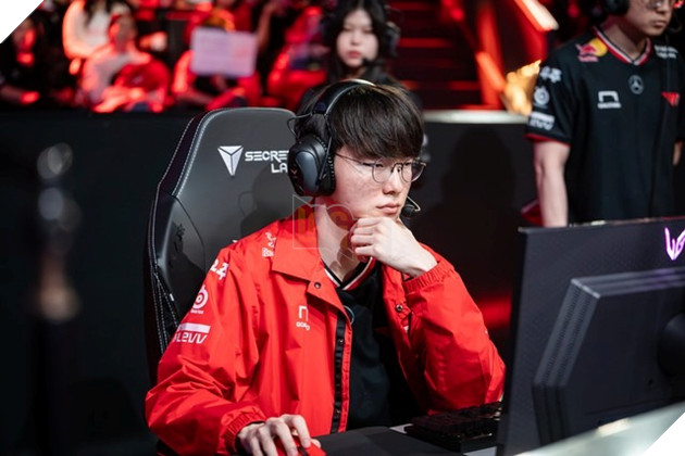 LMHT: Faker bat ngo co doi loi ca khia T1 sau chien thang truoc FOX LMHT: Faker bất ngờ có đôi lời cà khịa T1 sau chiến thắng trước FOX