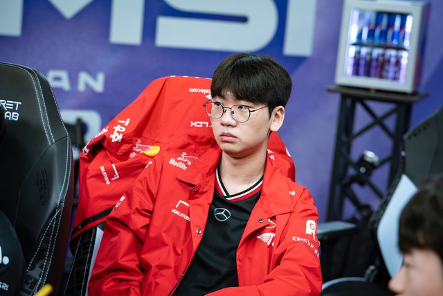 Soi trận T1 - HLE, hóa ra Doran tỏa sáng có phần Soi trận T1 - HLE, hóa ra Doran tỏa sáng có phần