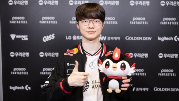 Faker tiến gần cột mốc lịch sử: Chỉ còn vài trận để chạm ngưỡng 150 ván tại CKTG fakerr 120251008153434jpg