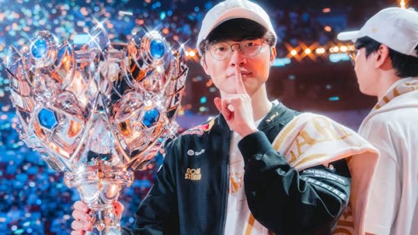 Kinh tế Esports toàn cầu dịch chuyển với chiếc cúp CKTG thứ 6 của Faker fakert vo dich cktg 2025jpg