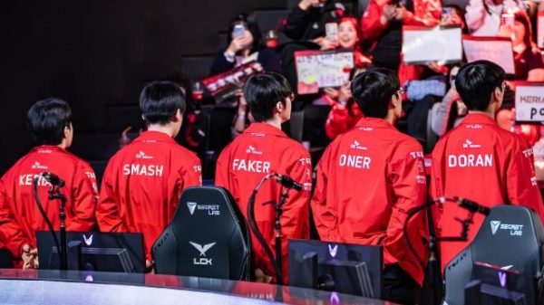 Fan Trung Quốc bức xúc về việc bị phân biệt đối xử khi đi xem T1 thi đấu 35 Fan Trung Quốc bức xúc về việc bị phân biệt đối xử khi đi xem T1 thi đấu fan t1 trung quoc bi phan biet 2jpg 1