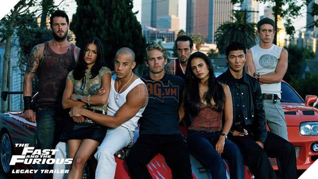 Fast & Furious được xem là biểu tượng phim đua xe hành động toàn cầu.