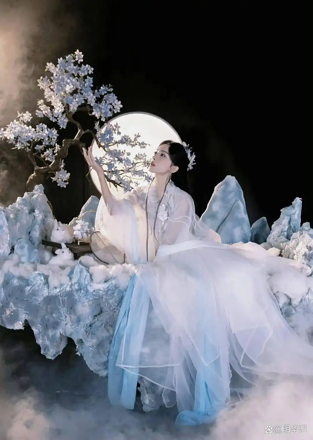 3 diễn viên Hoa ngữ đóng vai chị Hằng đêm trăng được yêu thích nhất- Ảnh 6. 3 diễn viên Hoa ngữ đóng vai chị Hằng đêm trăng được yêu thích nhất- Ảnh 6.