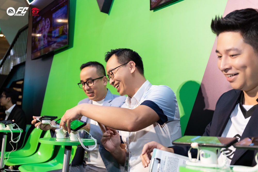 Văn Toàn đối đầu Văn Hậu trong trận cầu đặc biệt của FC Mobile Việt Nam, game thủ Việt đón tin vui lớn- Ảnh 7. Văn Toàn đối đầu Văn Hậu trong trận cầu đặc biệt của FC Mobile Việt Nam, game thủ Việt đón tin vui lớn- Ảnh 7.