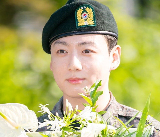 Jungkook (BTS) và cuộc đấu tranh dai dẳng với những người hâm mộ cuồng nhiệt- Ảnh 1. Jungkook (BTS) và cuộc đấu tranh dai dẳng với những người hâm mộ cuồng nhiệt- Ảnh 1.